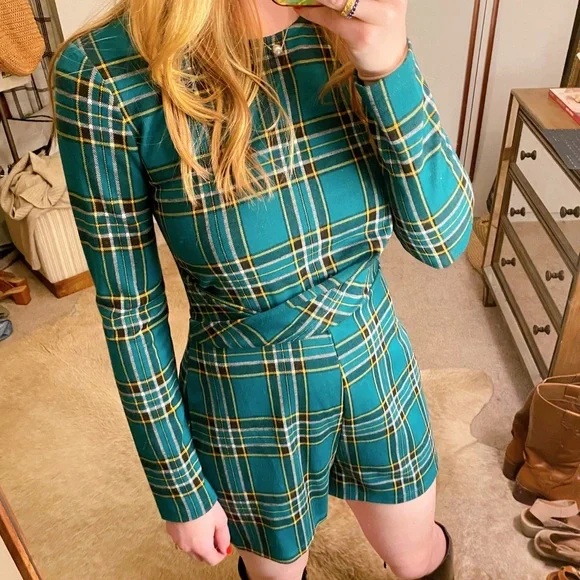 Green plaid mini jumpsuit - Picture 2 of 3